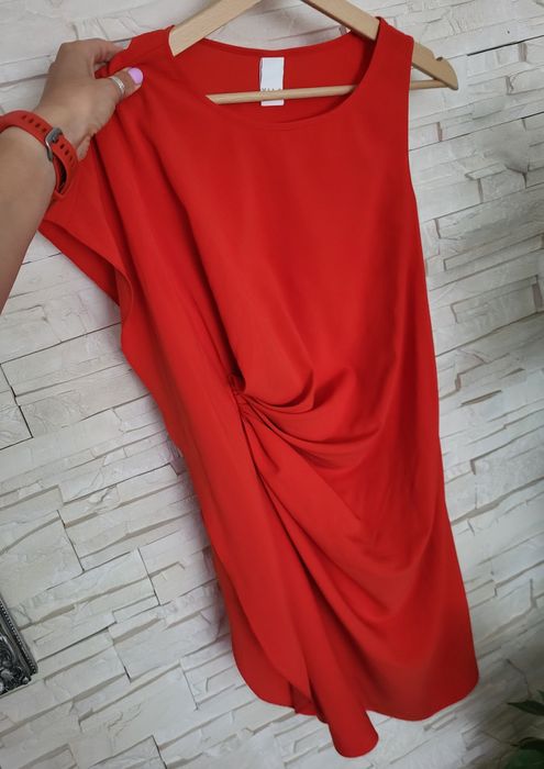 Sukienka czerwona XS