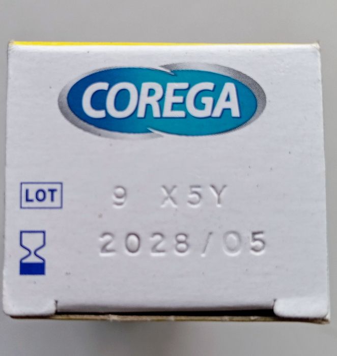 Corega Super Mocny Krem mocujący do protez
