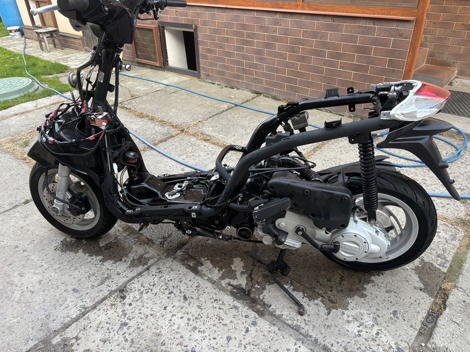 Скутер  PIAGGIO.