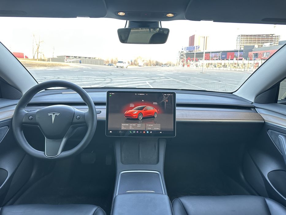 тесла 3 2022 рік