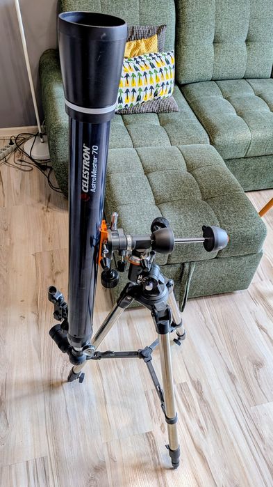 Teleskop Celestron AstroMaster 70EQ
