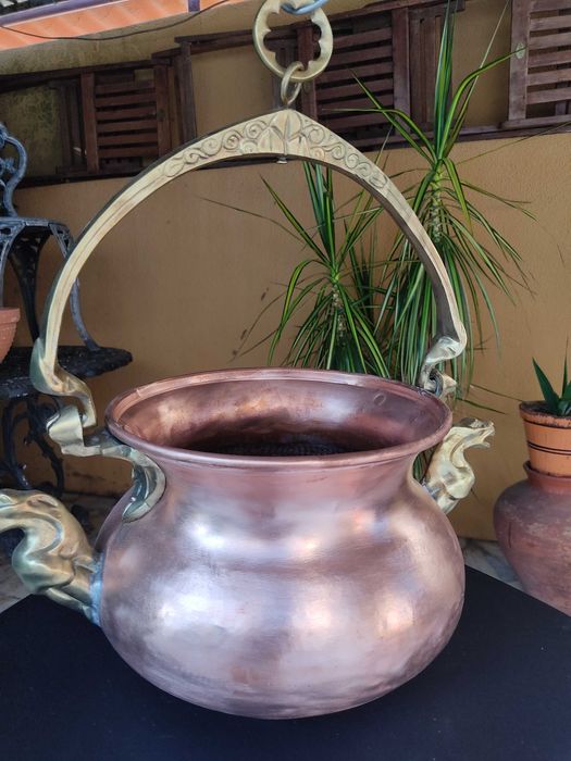 Cobre caldeirão de grandes dimensões