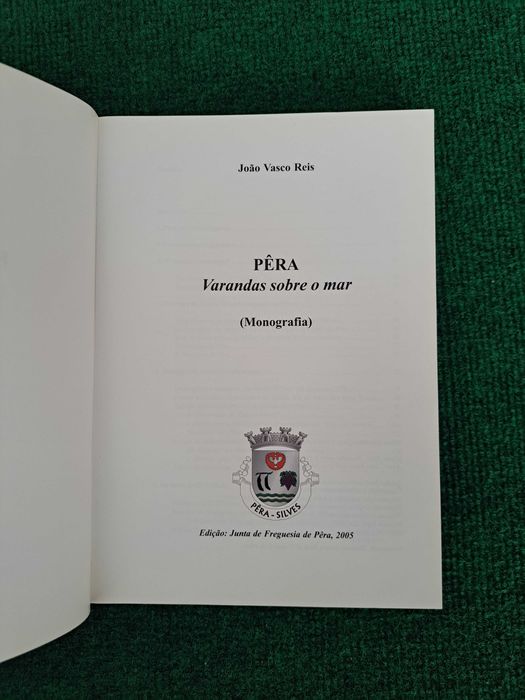 Pêra - Varandas sobre o mar (Monografia) - João Vasco Reis