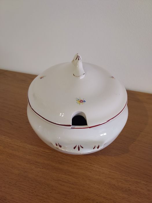 Terrina Porcelana Fábrica de Sacavém