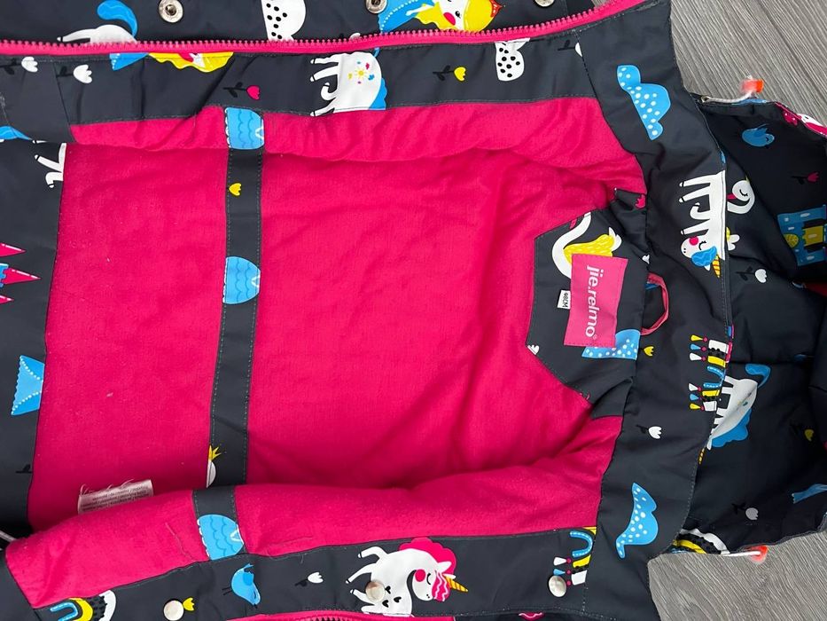 Курточка на весну для дівчинки