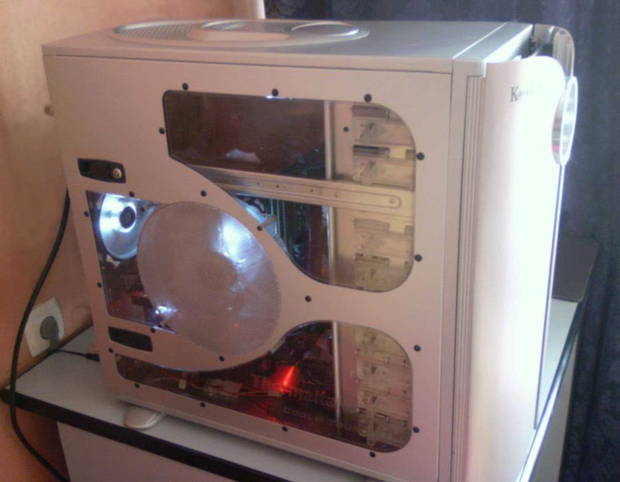 Thermaltake Kandalf VA9000SWA Super Tower компьютерный корпус: 3 000 ...