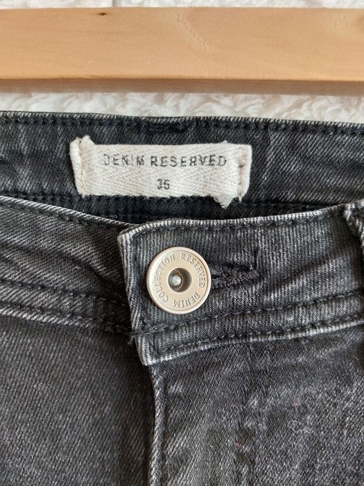 Jeansy z przetarciami, czarne Reserved rozmiar 36/S