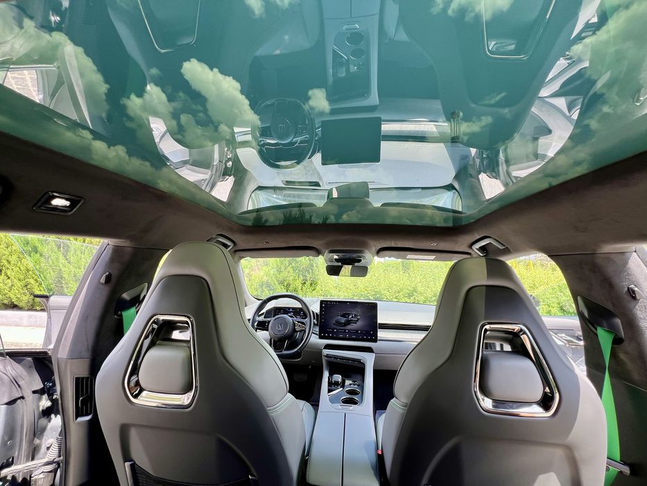 Zeekr 001 AWD 100 кw  2024