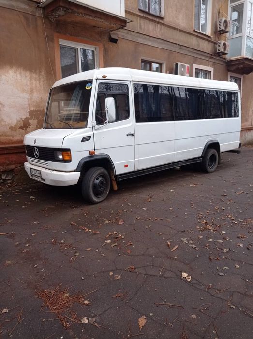 Мерседес 711D Пасажир