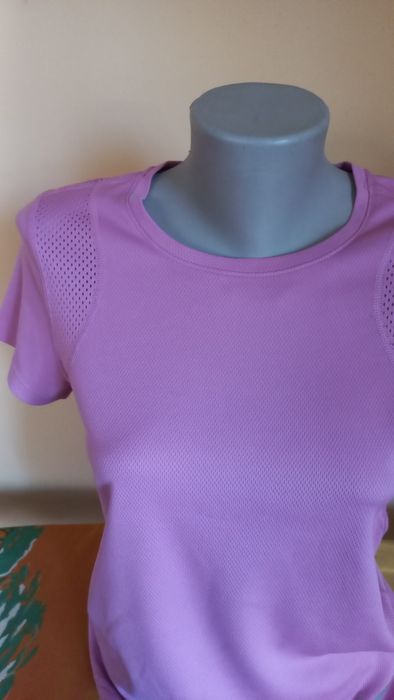 Футболка жіноча Nike