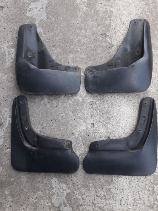 Брызговики на фольксваген джетта 6