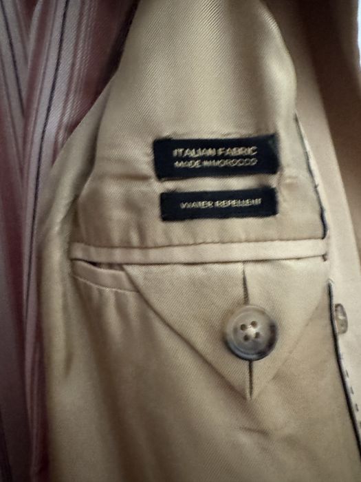 Бежевий тренч Massimo Dutti