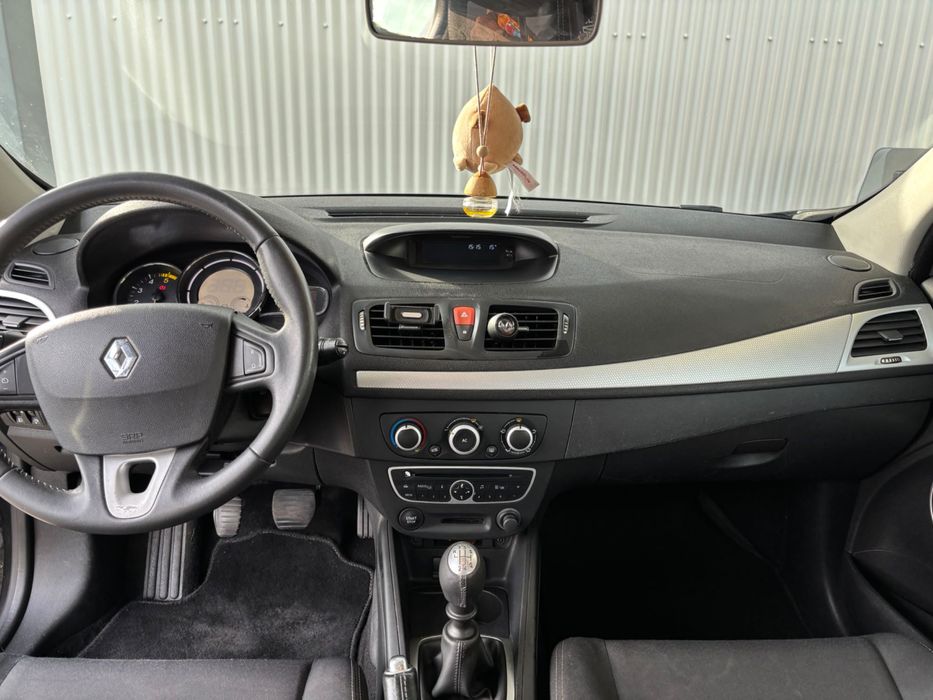 Megane tourer III 2011, carrinha de familia