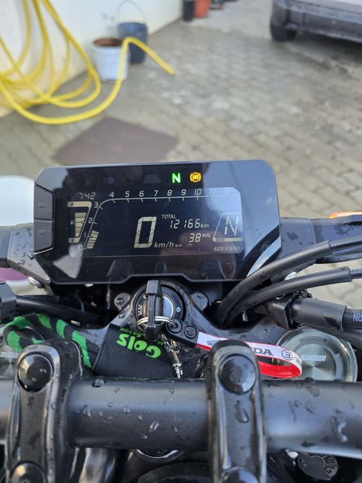 Honda CB125R  impecável