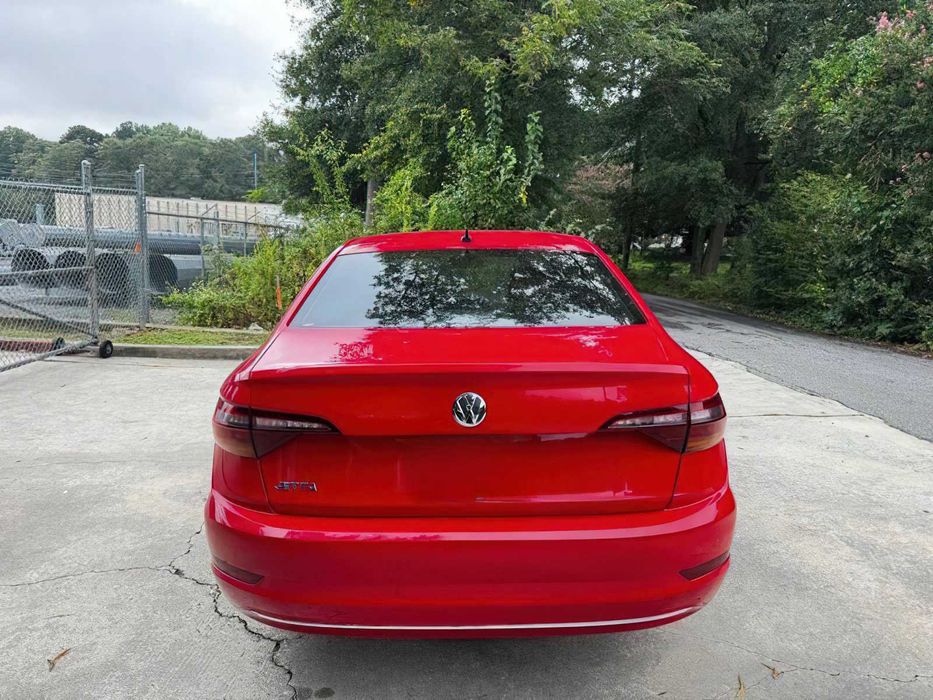 Volkswagen Jetta      2019
