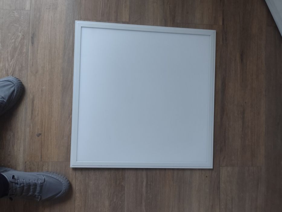 lampy led 60 x 60 . kompletne z zasilaczami