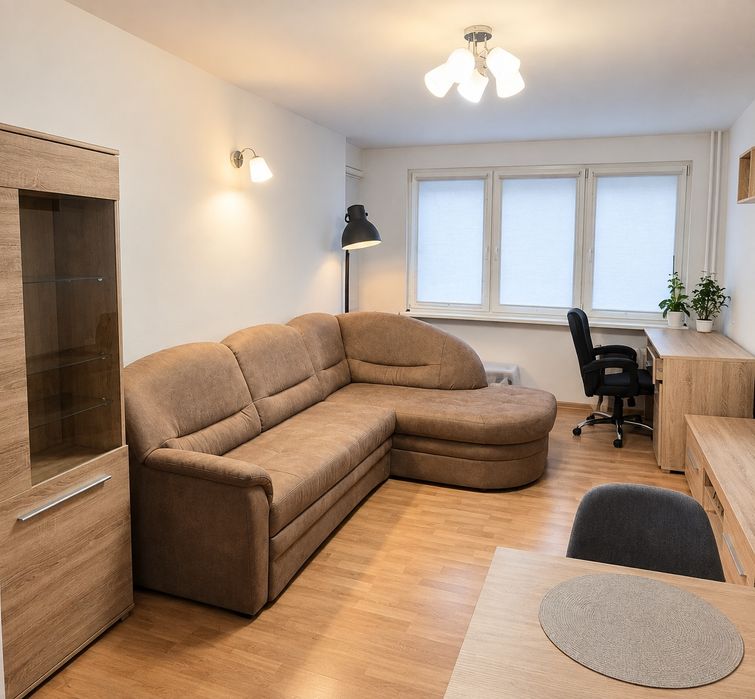 Do wynajęcia mieszkanie 2 pokojowe z balkonem, wysoki parter, Legnica centrum