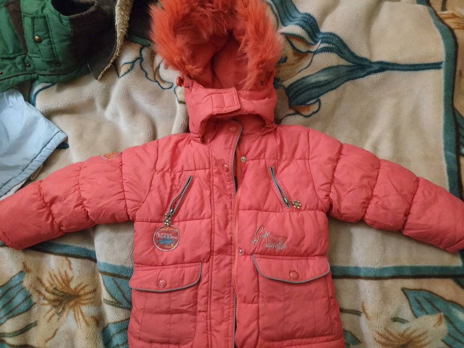 зимний теплый костюм на девочку (курточка и комбинезон) YOHGFA  р,98