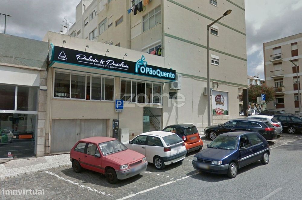 Armazém no centro de Torres Vedras.