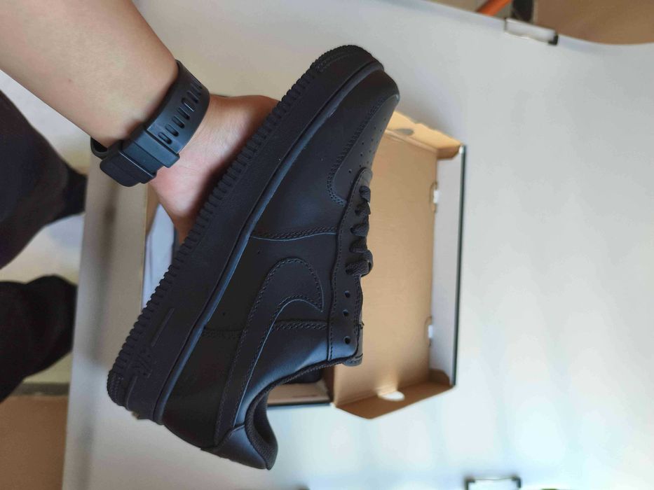 Nike, damskie czarne trampki, rozmiar 40