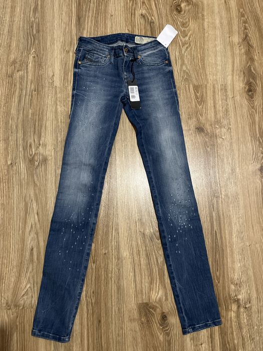 Spodnie Diesel 24/32 nowe z metką ciemne jeansy