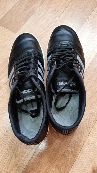 Черные кеды Adidas с тремя белыми полосками модель Easy Vulc VS