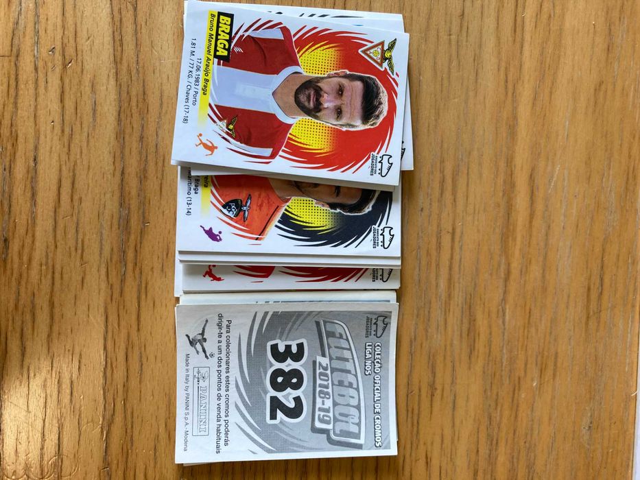 Cromos futebol da Liga NOS 2018/2019 e 2019/2020