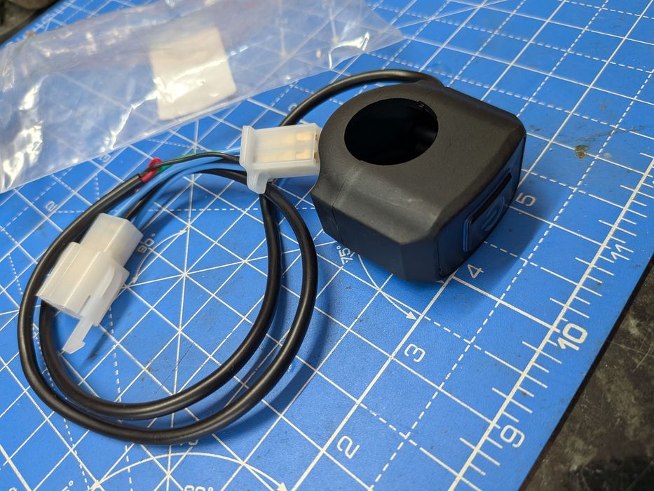 Interruptor de Farol Plug-and-Play para Sur-Ron (Light Bee / Segway) – Novo