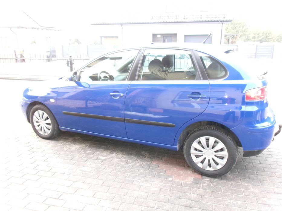Ladny  seat ibiza 1.4 benz. 2005 r zdrowa zadbana bdb