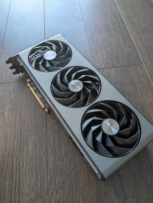 RX 7900 XT 20GB DDR6 - 600 EUR