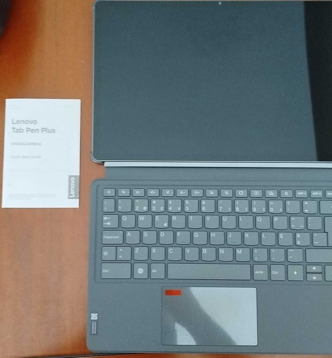 Tablet Lenovo com teclado e caneta Lenovo Tab Pen Plus