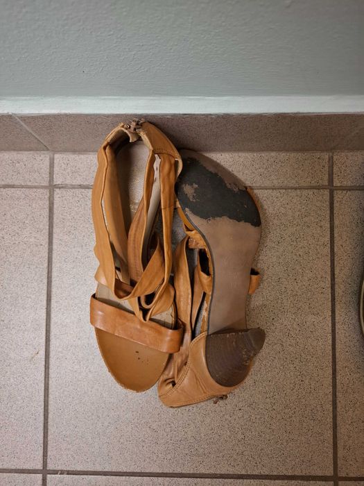 buty ze skóry naturalnej rozmiar 39