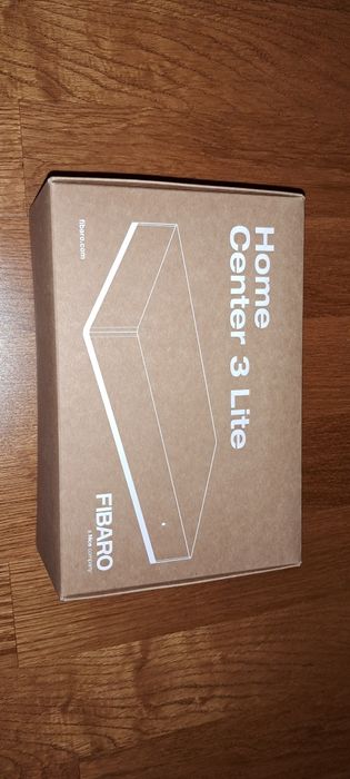Home Center 3 Lite z-wave Fibaro nowe 08.04.2024