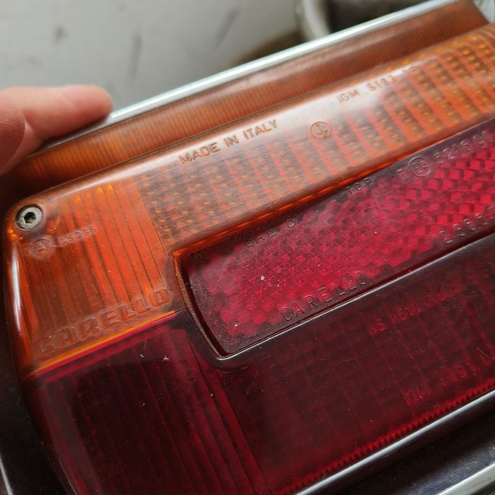 Farolins Alfa GTV 1750 primeira serie