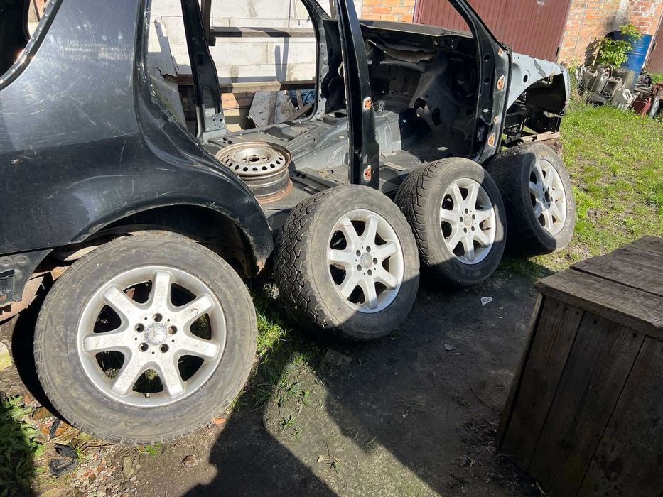 Диски  Mercedes-Benz ML 275/55/17 5/112