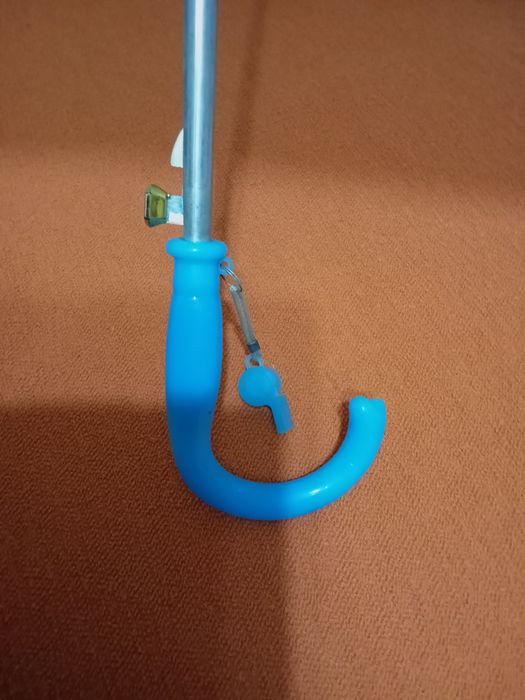 Парасолька дитяча зі свистком разом