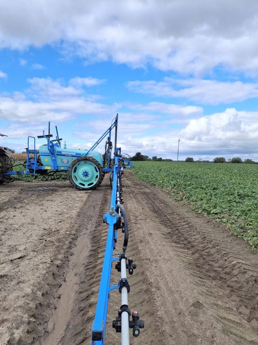 Opryskiwacz Berthoud 2200l 24/21m Wysoka wieża Nie Hardi Rau Blanchard