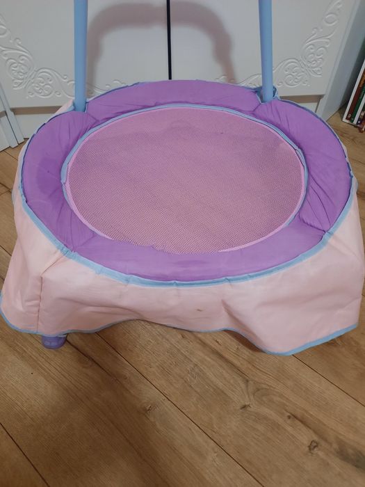 Trampolina dla malucha