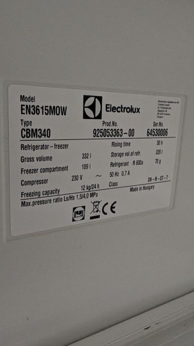 Холодильник  Electrolux