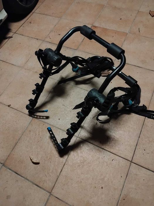 Suporte de bicicletas de bagageira suspenso NORAUTO para 3 bicicletas