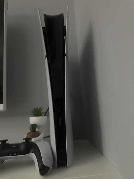 Playstation 5 (digital) 1TB (c/caixa) + comando63825770635395121