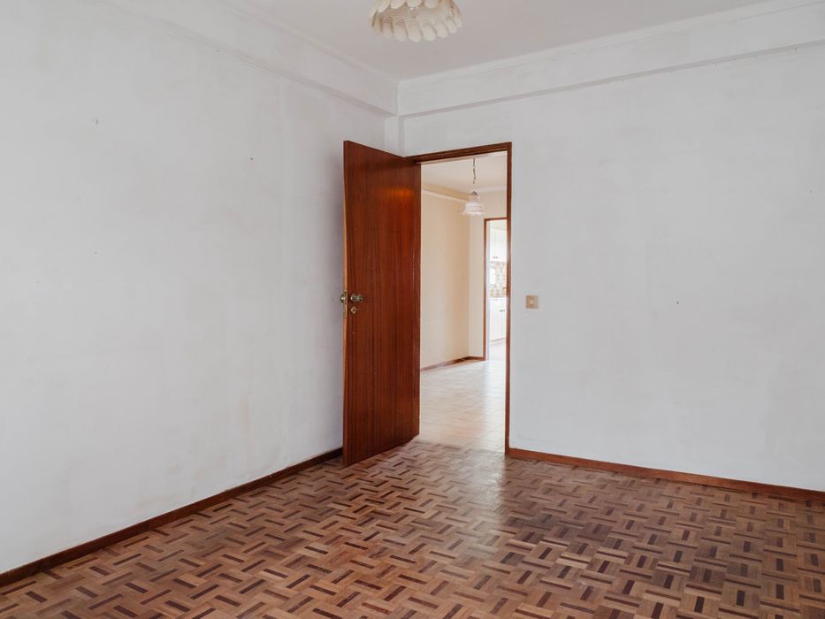 Apartamento T2 à venda em Faro com 2 arrecadações | Venda privada