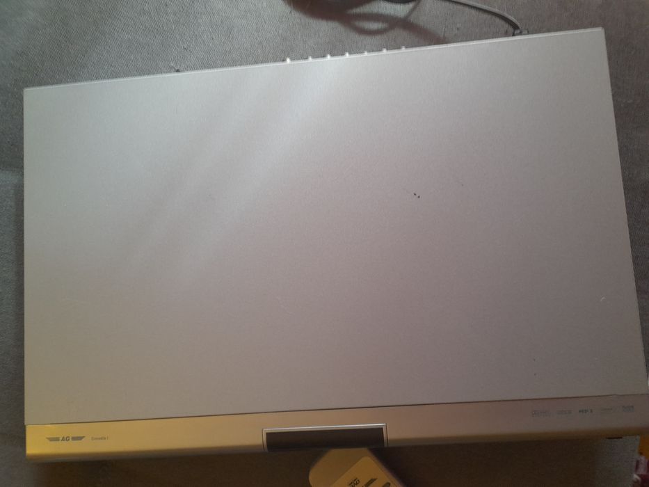 Leitor de DVD em bom estado64586219421187124