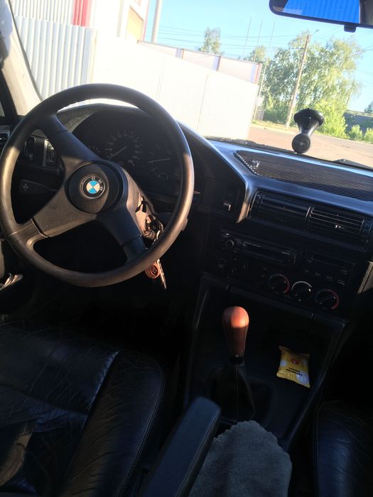 Продам БМВ 525 е34