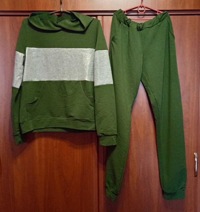 Спортивный костюм кофта худи и штаны Karree