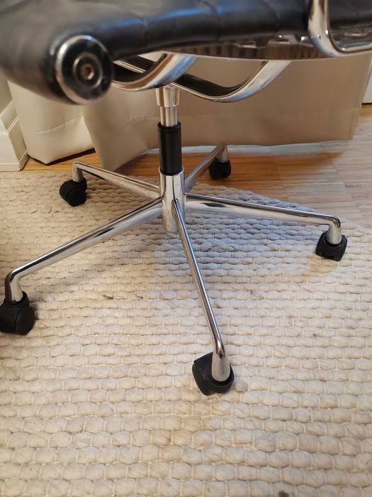 Fotel replika Vitra/ Nowy 2799zł