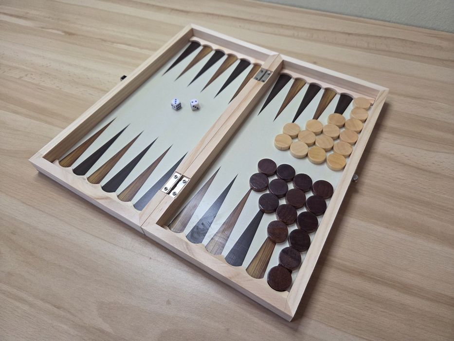 Szachy, warcaby, backgammon (3w1) - 24×24cm