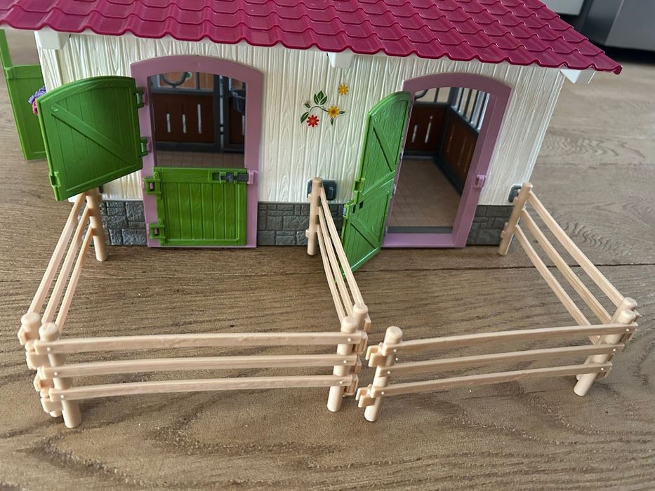 Stajnia Shleich 42344