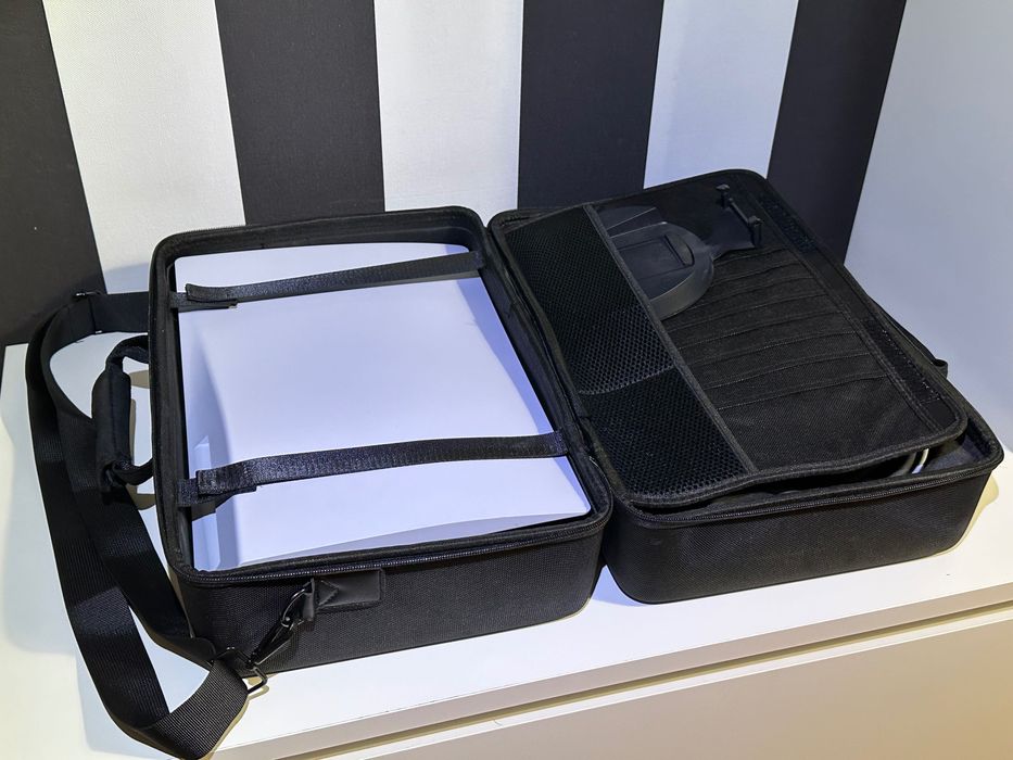 PlayStation 5 875 gb + 2 Pady + Pulse 3D + Etui | Stan Idealny