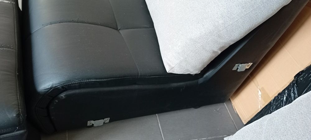 Sofá  5 lugares+ chaise+ puff